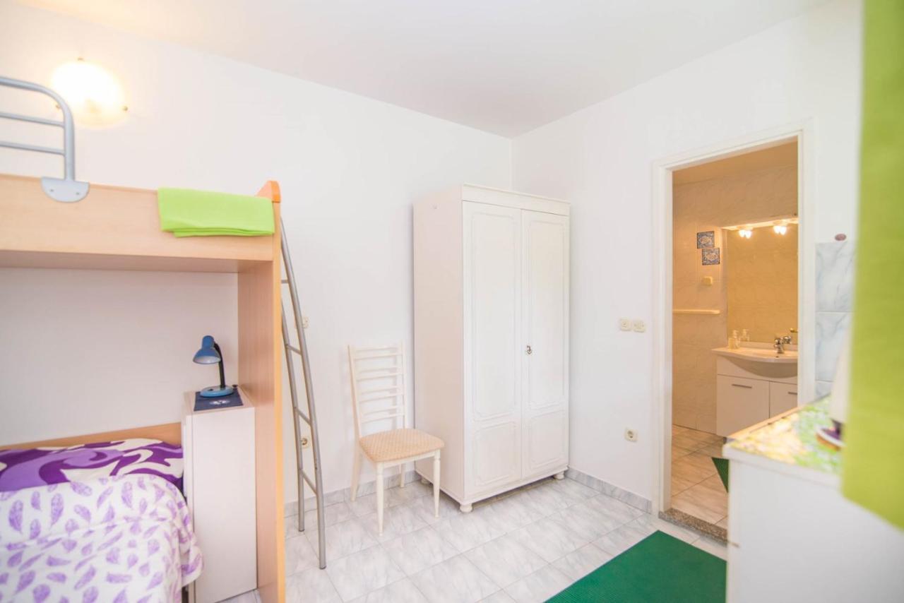 Guest house Mili 732 Makarska