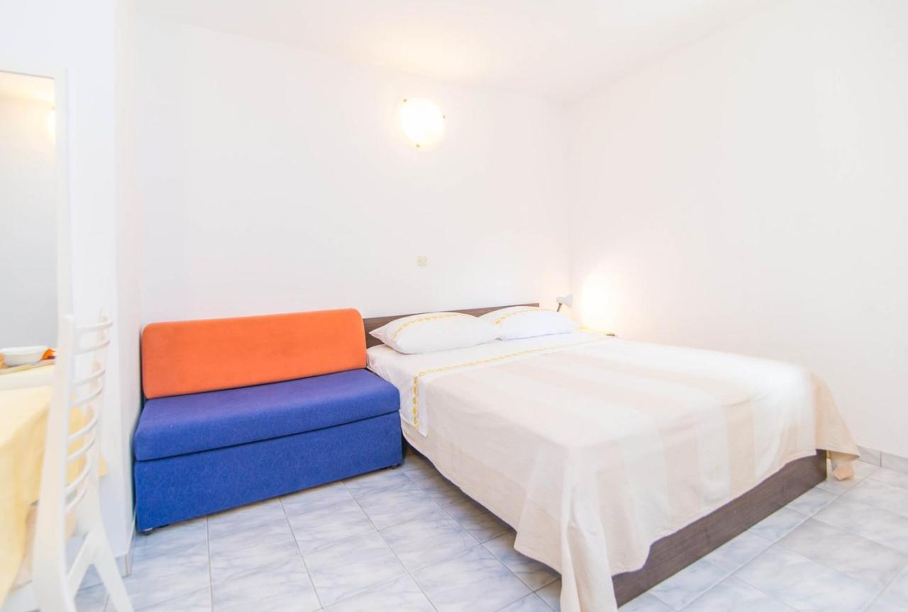 Mili 732 Gasthof Makarska